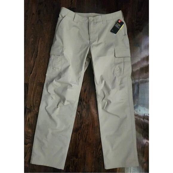 Under Armour Pants Men's Sz 36x33 Beige Storm Cargo Loose Water Resistant NWT - Picture 1 of 10